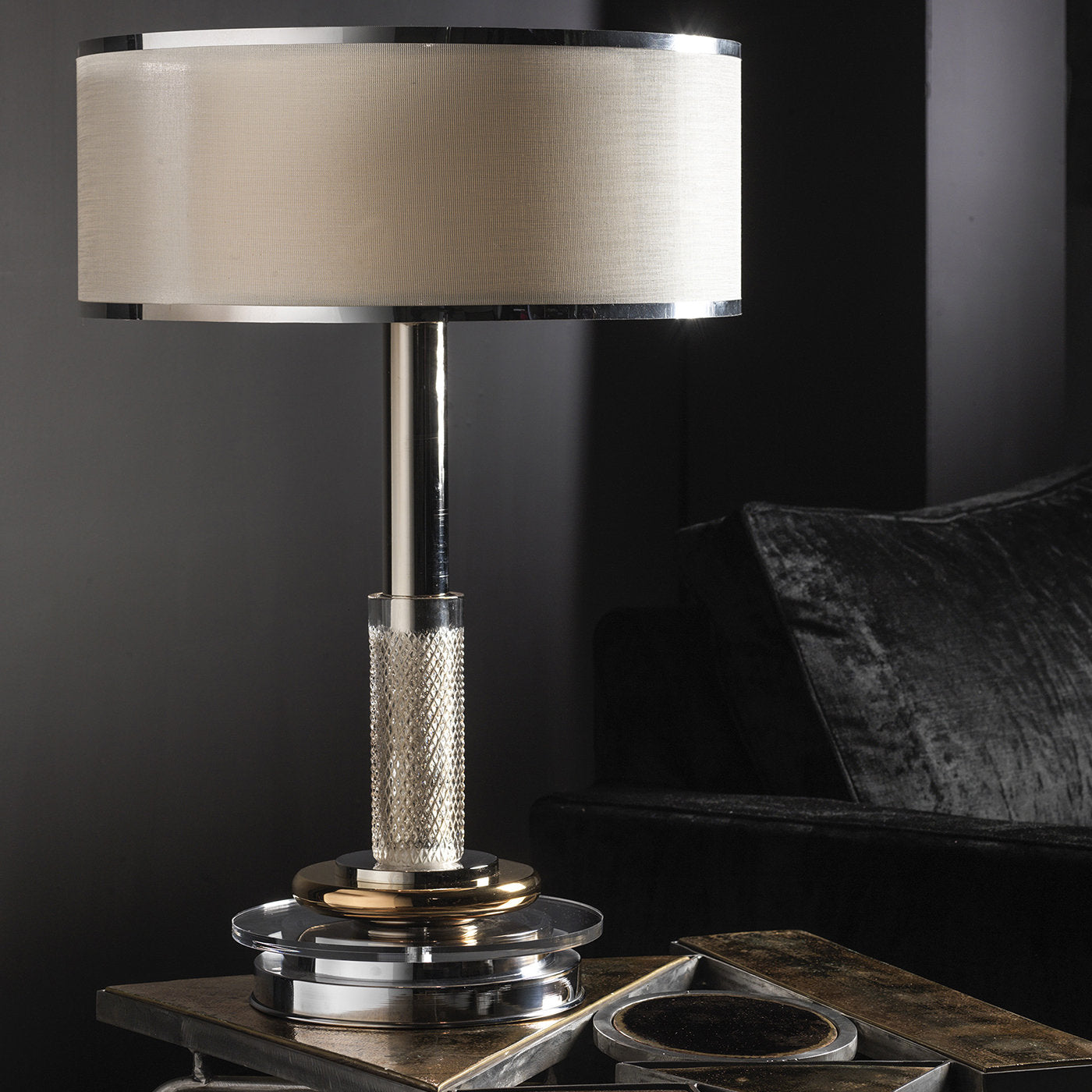 CL2100 Brass Table Lamp - Alternative view 3