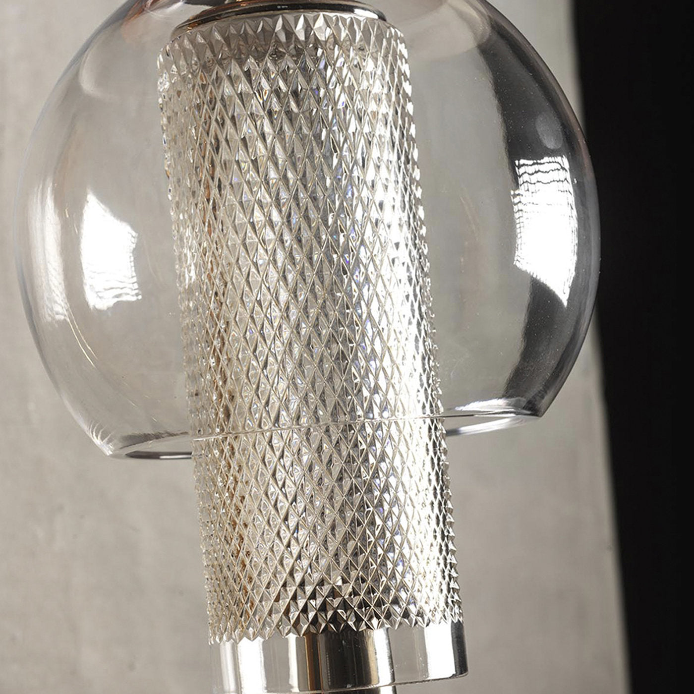 CL2107 Crystal Table Lamp - Alternative view 2