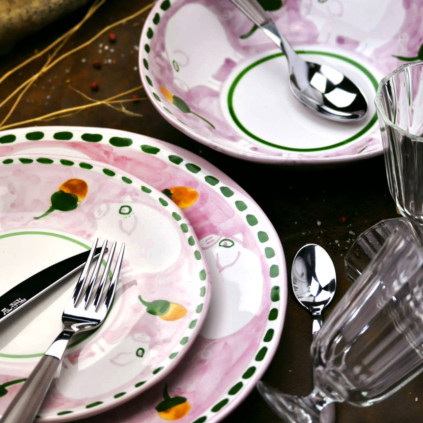 Cortile 18-Piece Pink Plate Setting - Alternative view 1