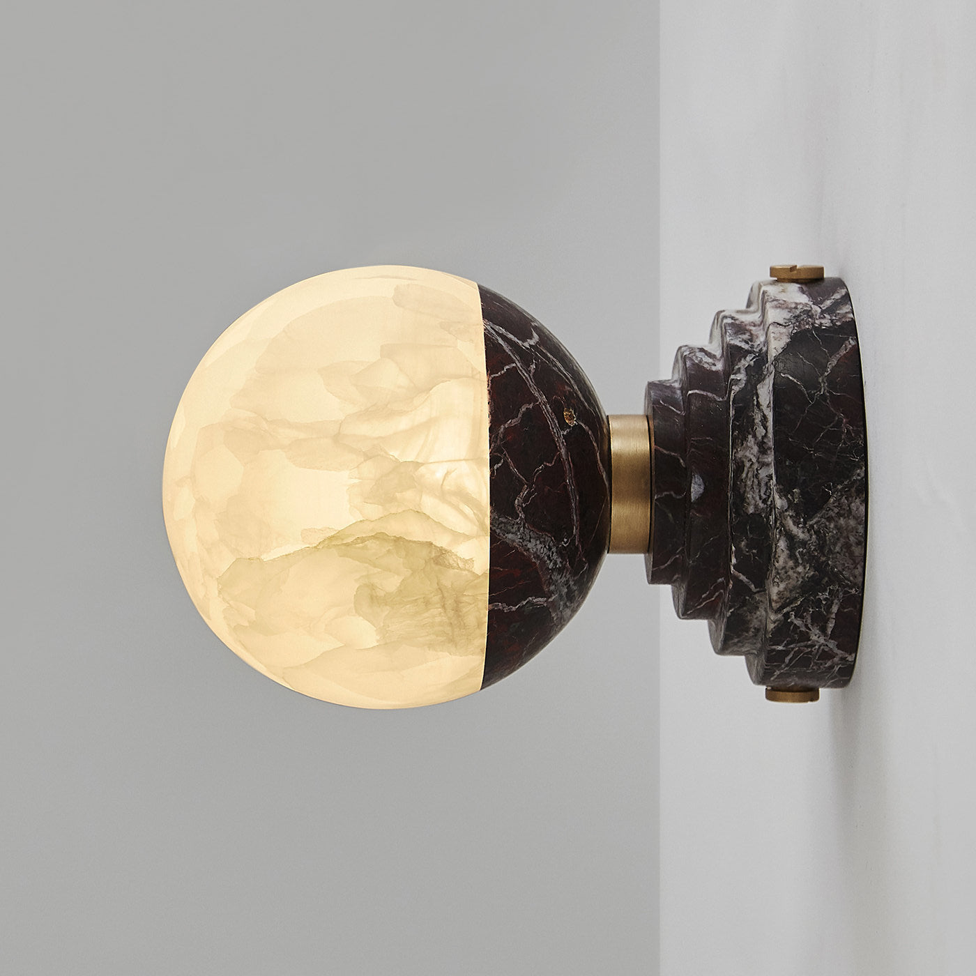 Lunar Wandleuchter aus Rosso Levanto Marmor und Onyx - Alternative Ansicht 1