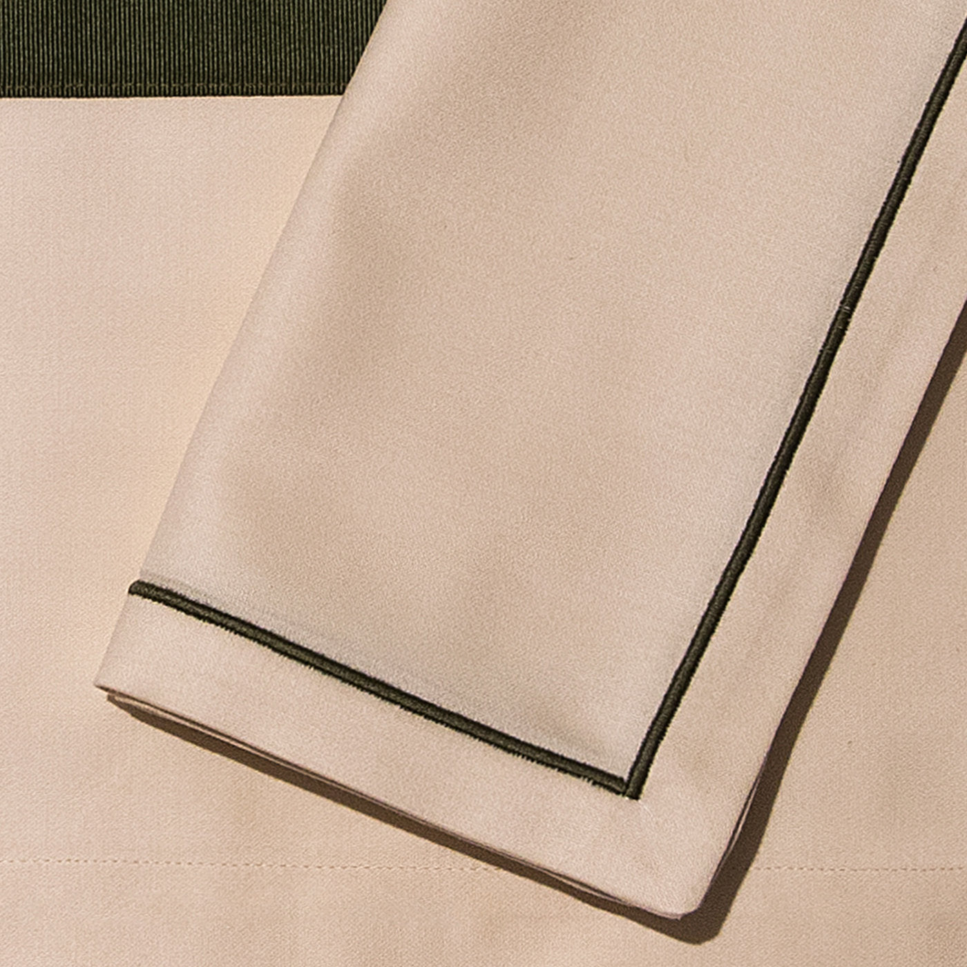 Placemats and Napkins - Beige and Mud Green - Alternative view 2