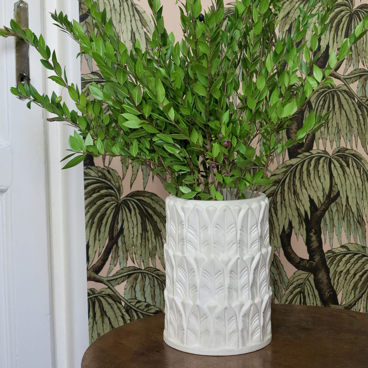 Anne Leaf-Patterned Small White Stoneware Vase - Alternative view 1