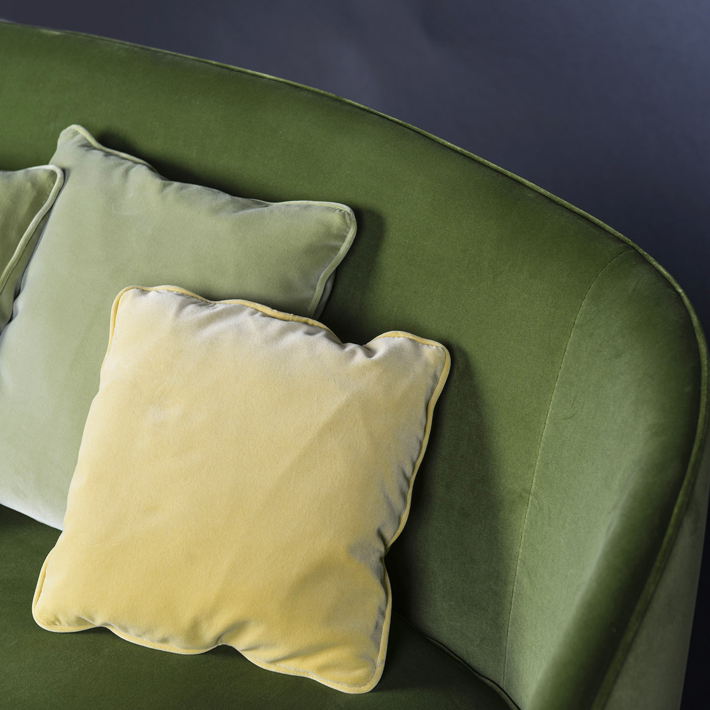 Vivien Green Sofa - Alternative view 3