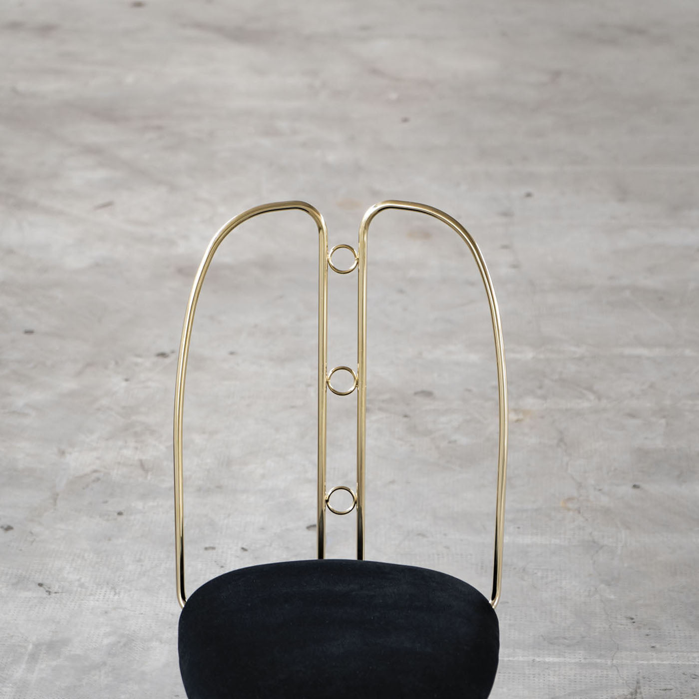 Nollie Gold and Ultrablack Chair - Alternative view 1