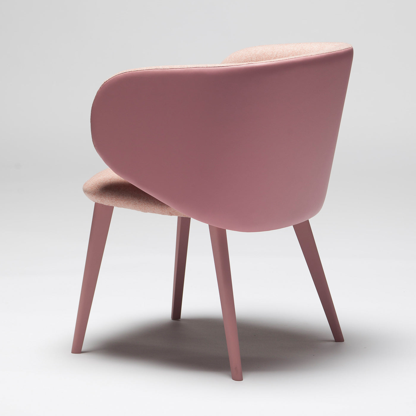 Caura 080 Pink Chair by Vicent Clausell - Alternative view 1