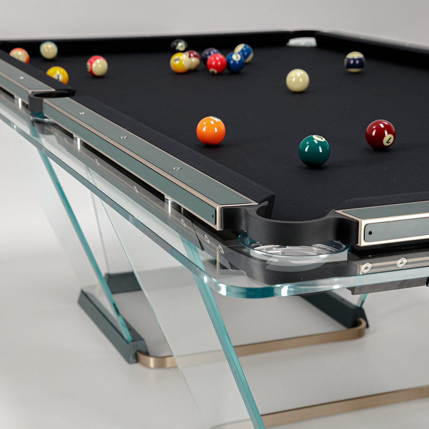 Teckell T1.3 Leather Pool Table - 8ft - Alternative view 4