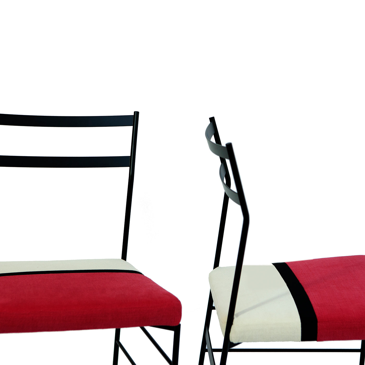 Set of 2 Pontina Bruxel Red and White Chair - Alternative view 3