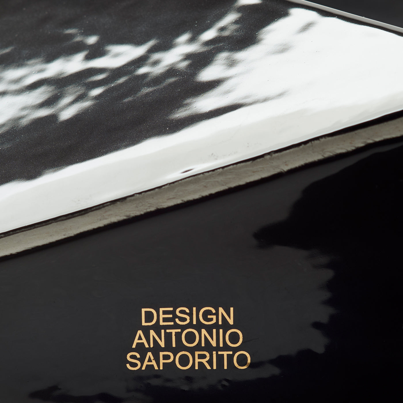 Schwarze Verso-Vase von Antonio Saporito - Alternative Ansicht 4