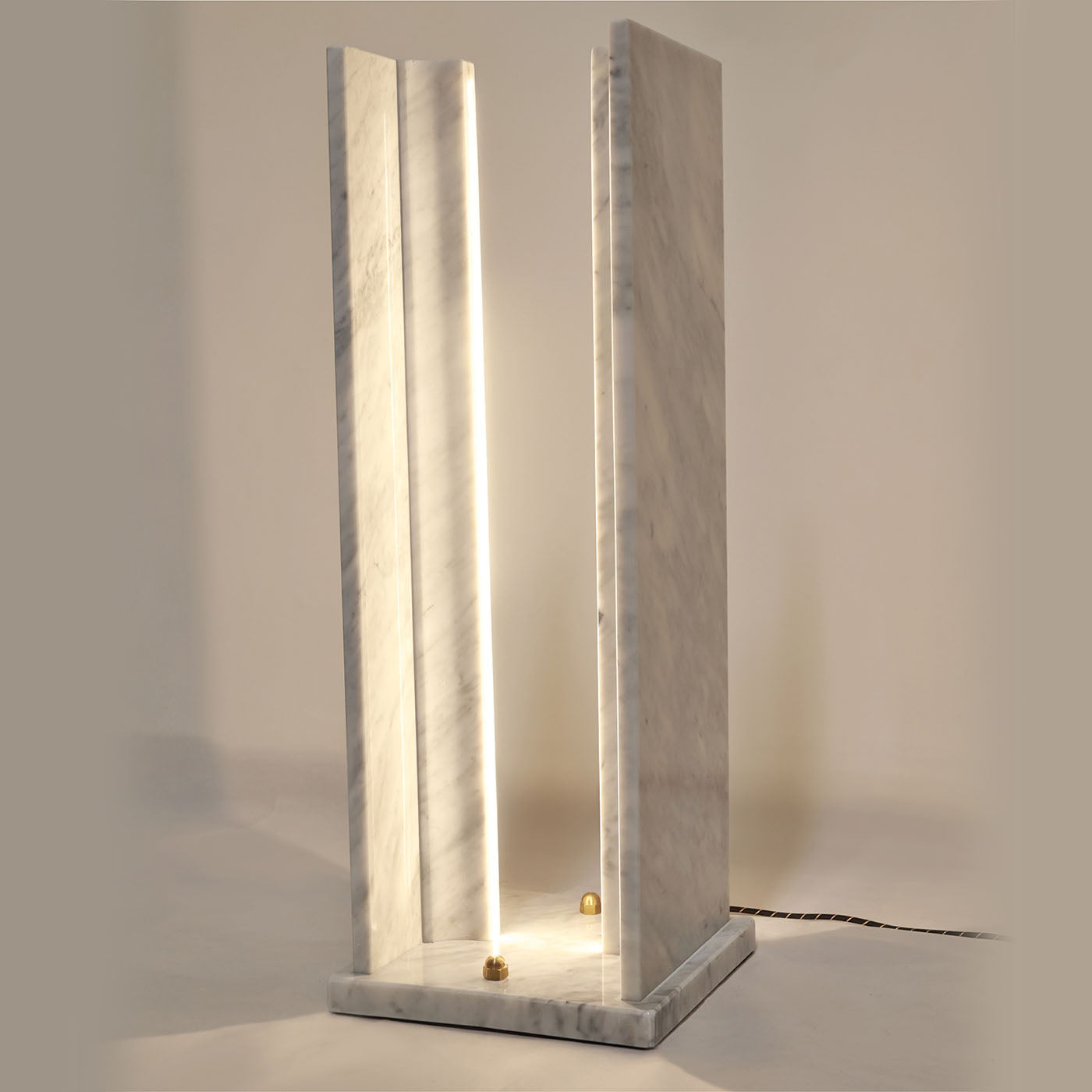 White Carrara Marble HEA Floor Lamp by Michael Milesi - Alternative view 1