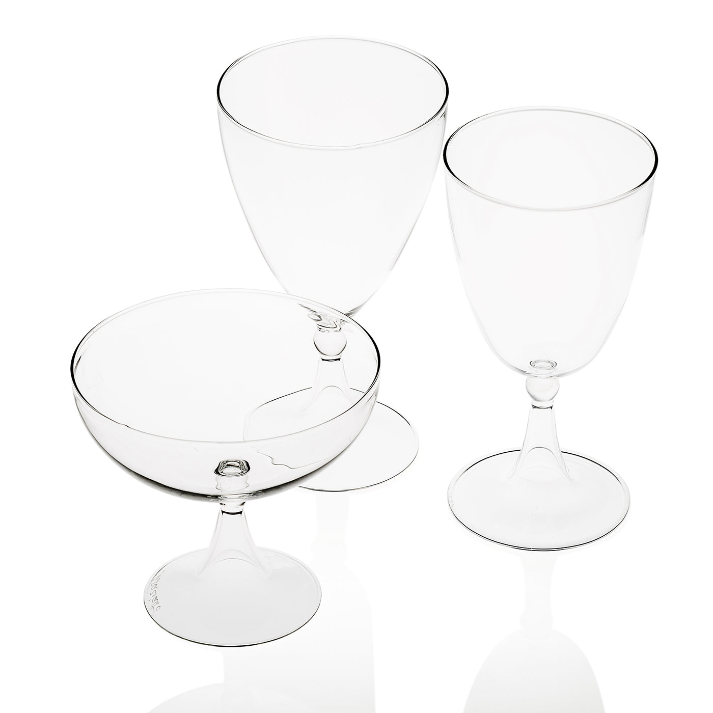 Set Of 4 Wine Glasses - Alternative view 1