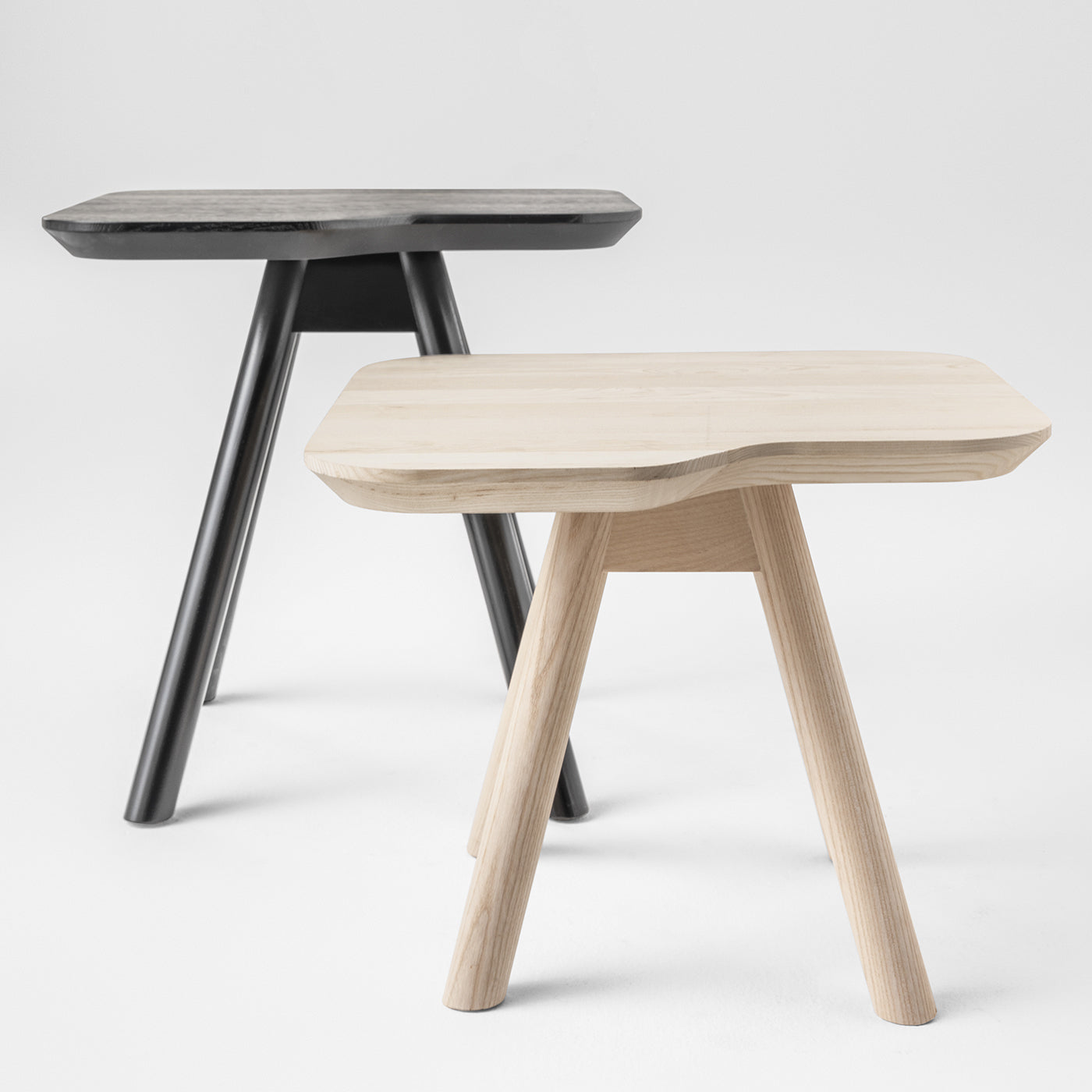 Aky Small White Side Table by Emilio Nanni - Alternative view 2