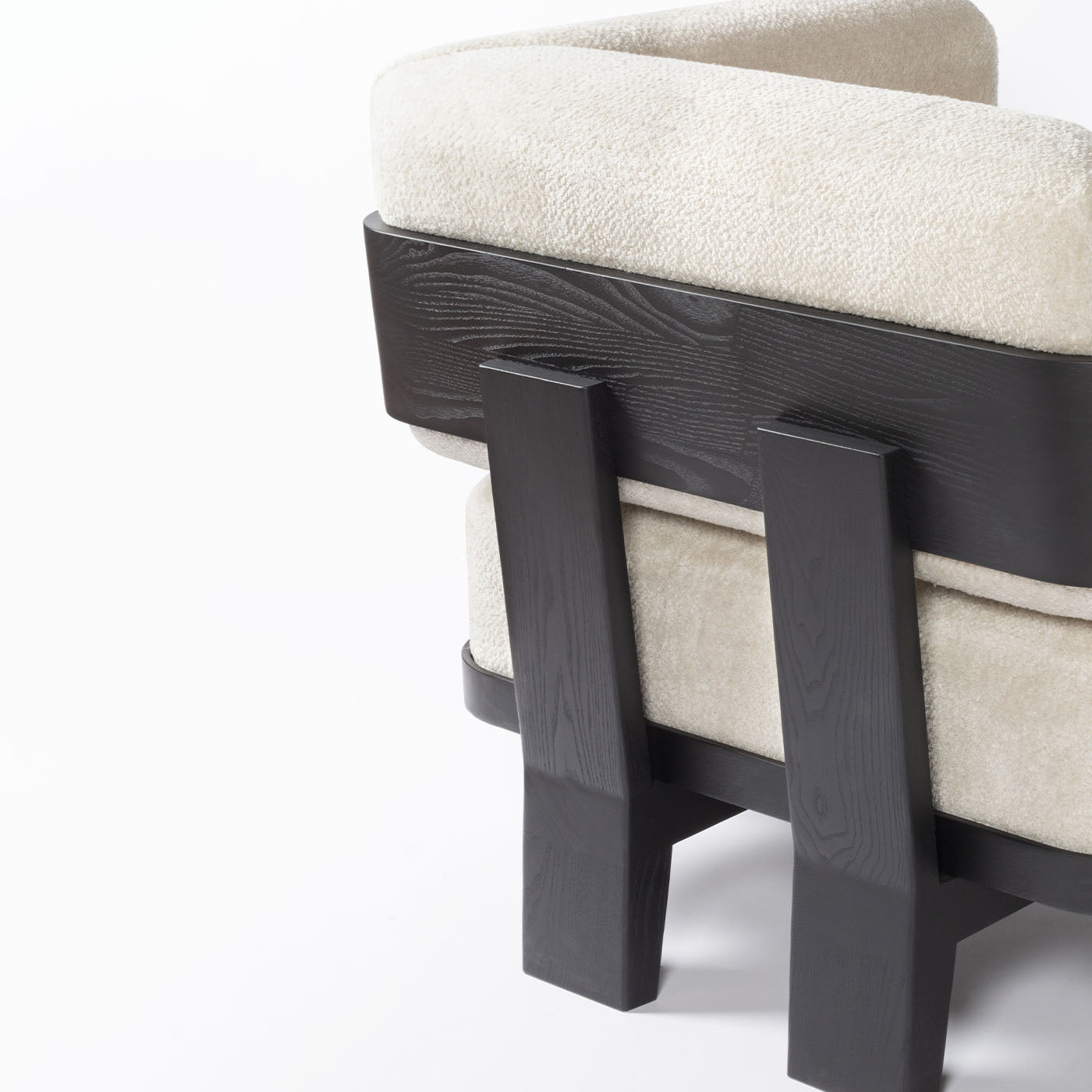 Llana Armchair - Alternative view 3