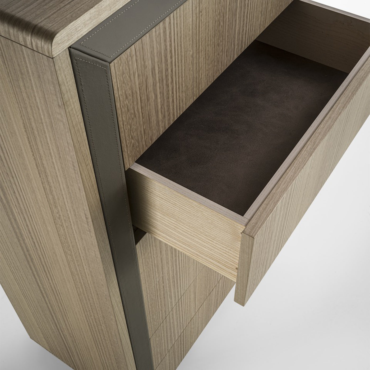 Galileo Lux Leather & Eucalyptus Dresser - Alternative view 1