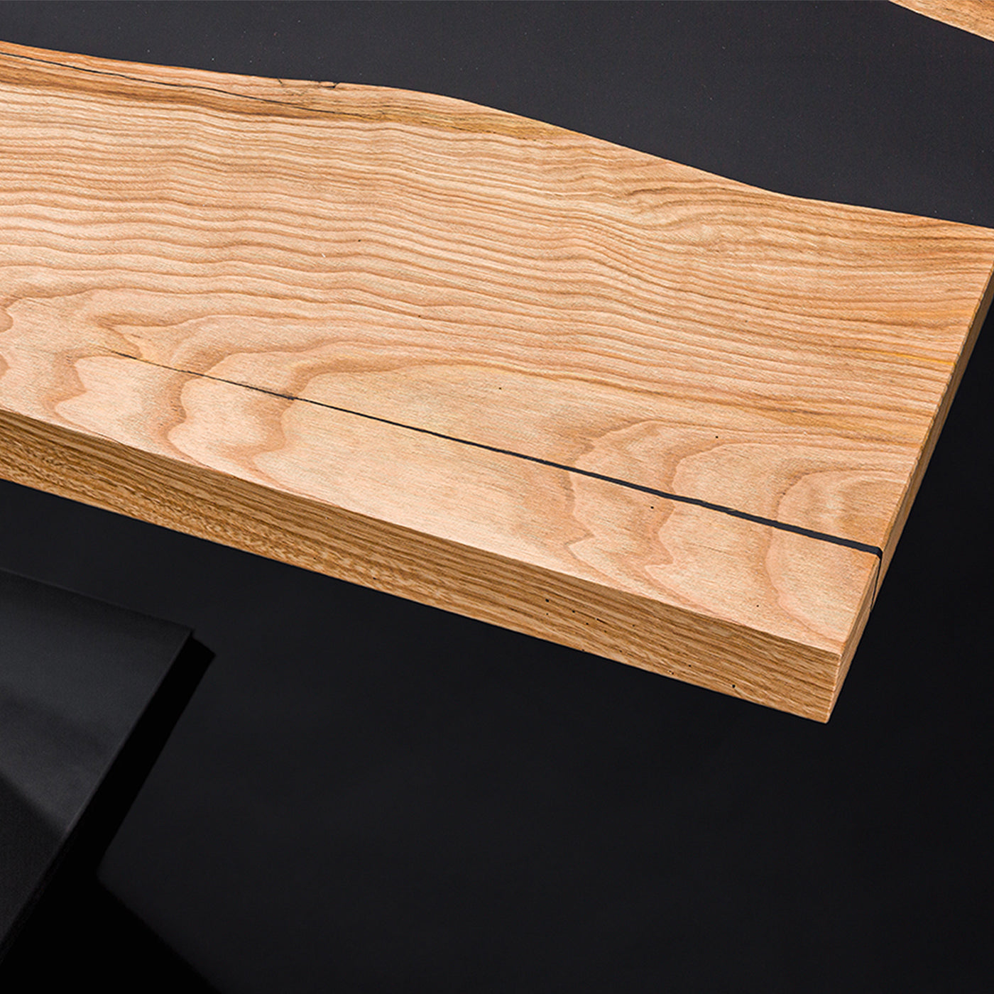 Chestnut and resin dining table - Alternative view 3