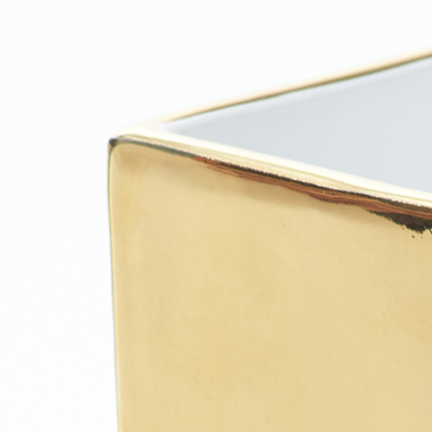 Verso B Gold Vase by Antonio Saporito - Alternative view 1