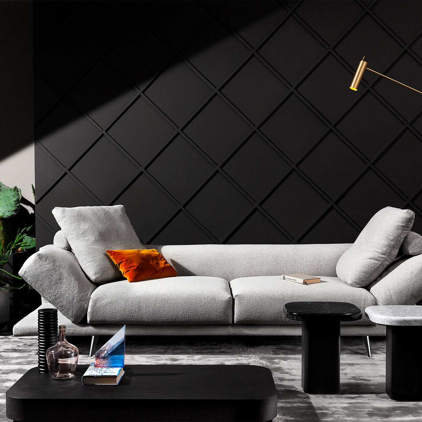 Re Set 580 White Sofa with Square Cushions by Gianluigi Landoni - Alternative view 1