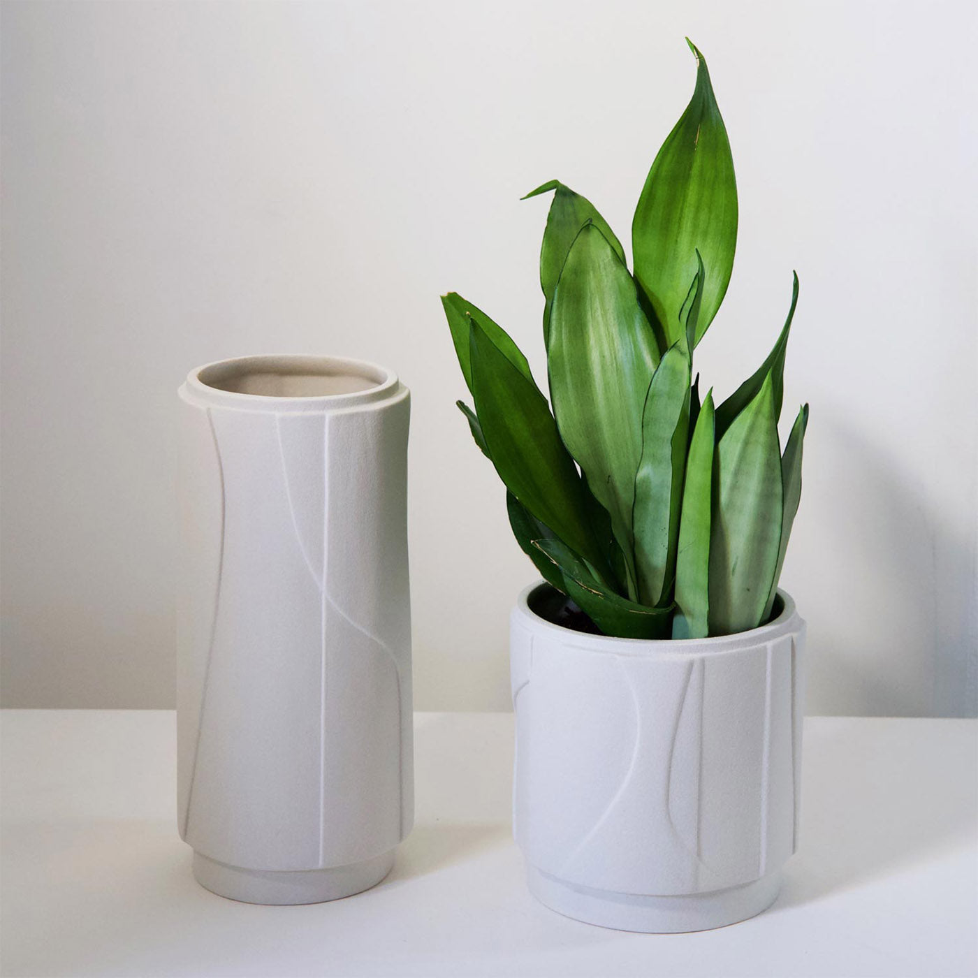 Aura Small Vase by Laura Pelosio - Alternative view 2