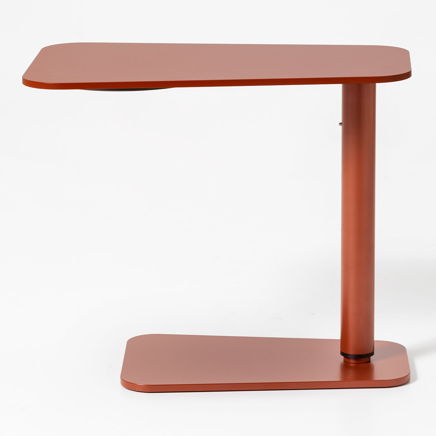 0130 Jens Red Side Table by Massimo Broglio - Alternative view 3