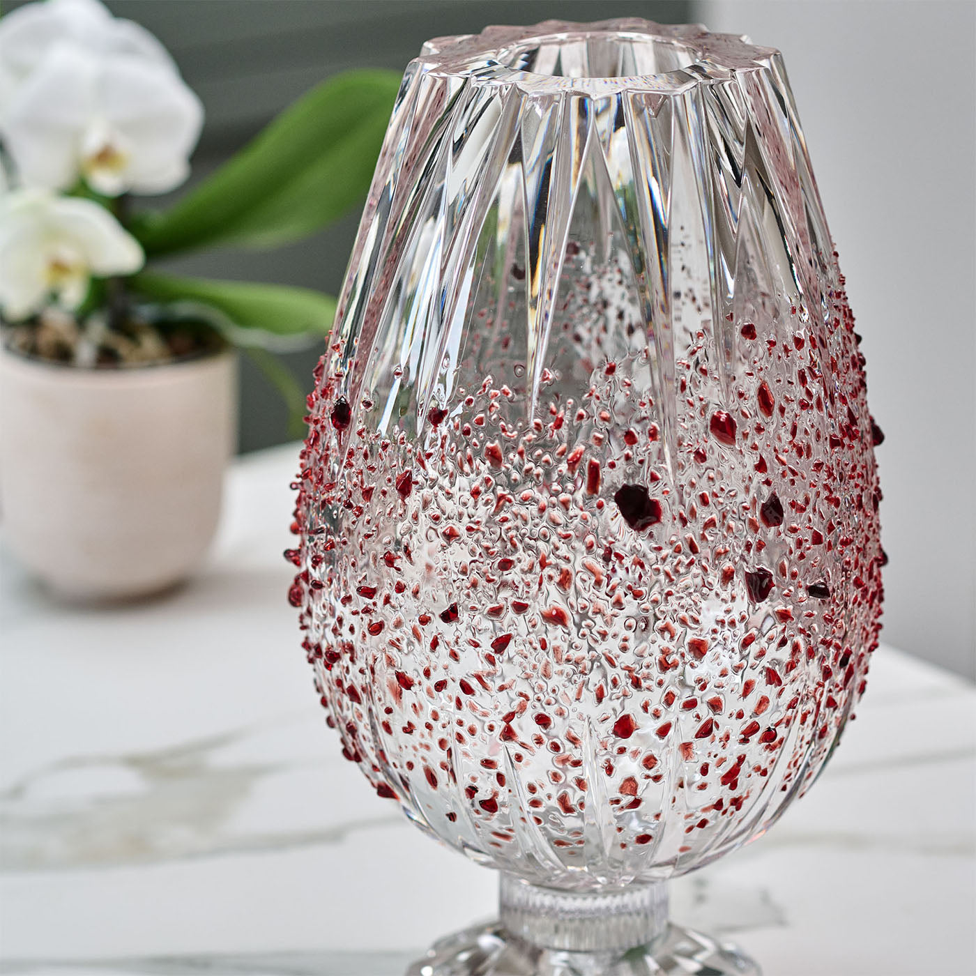 Graffiante Red Details Crystal Decorative Vase - Alternative view 2