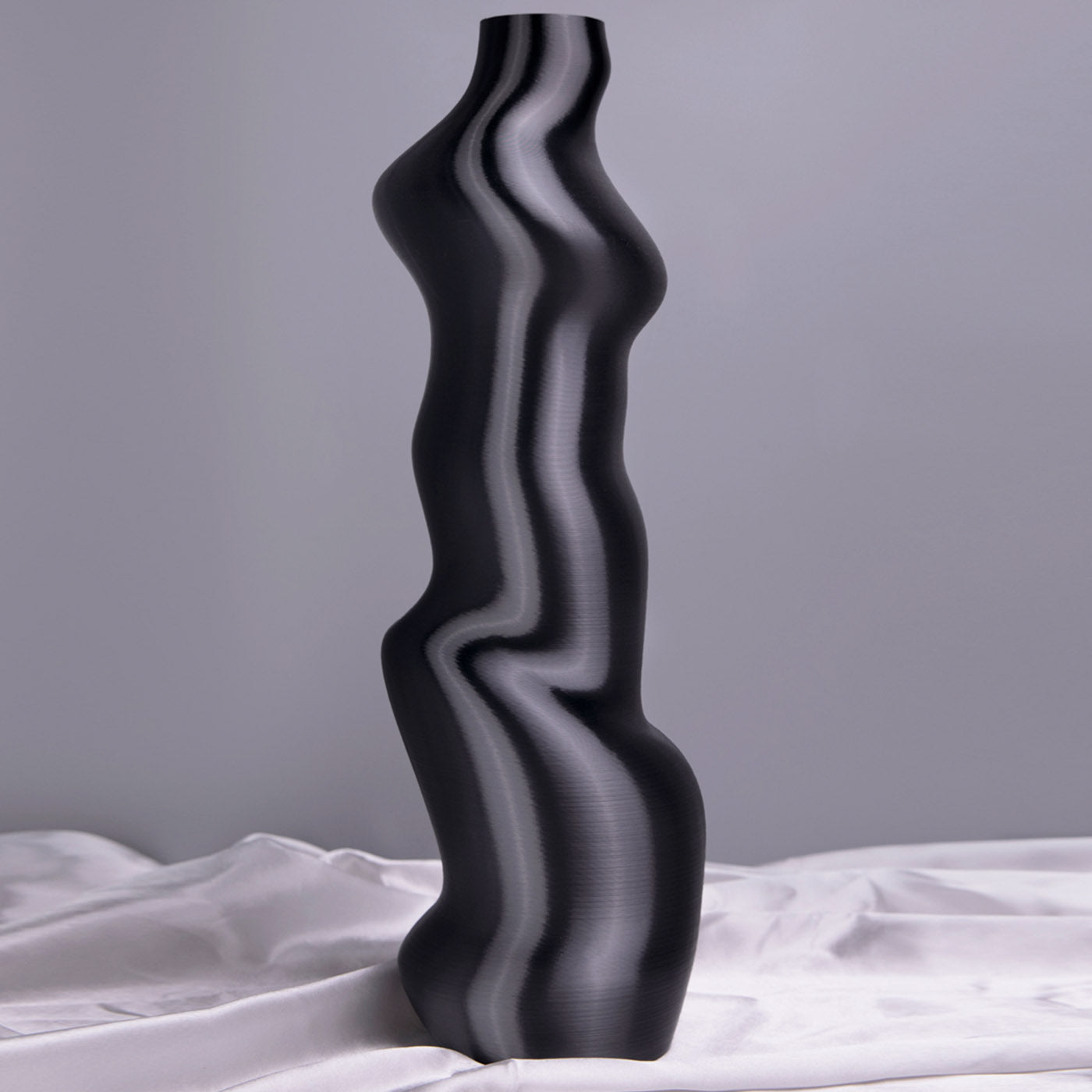 Altair Black Vase-Sculpture  - Alternative view 4