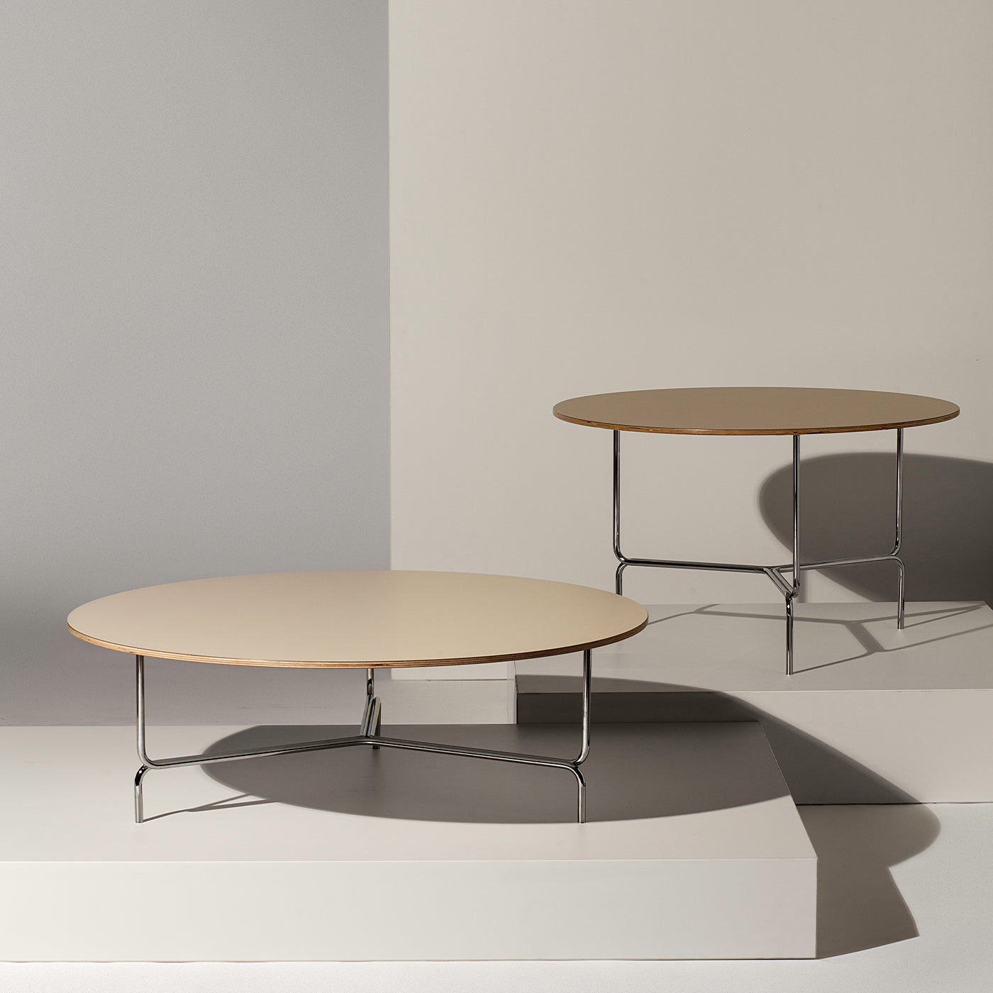 Litta Beige Low Coffee Table by R. Mangiarotti and I. Suppanen - Alternative view 1