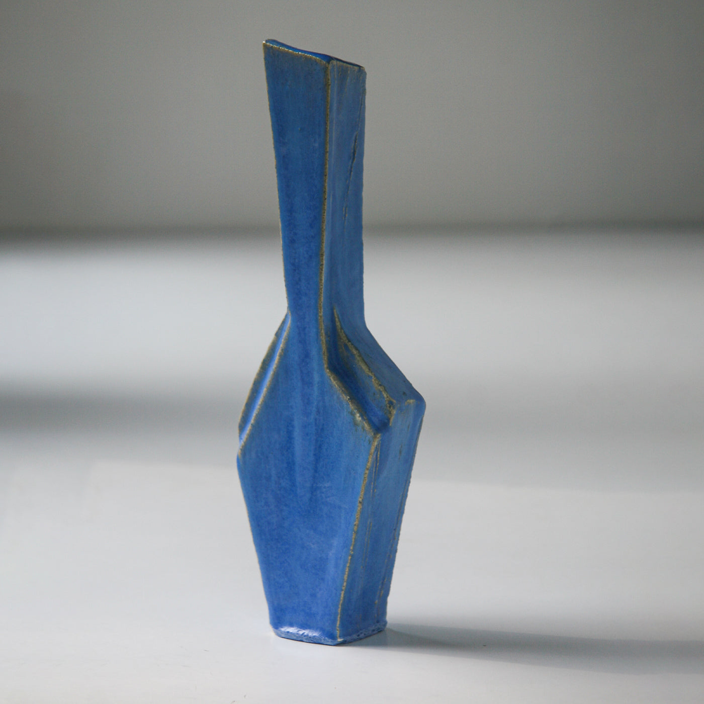 Small Cubist Blue Vase N.2 - Alternative view 2