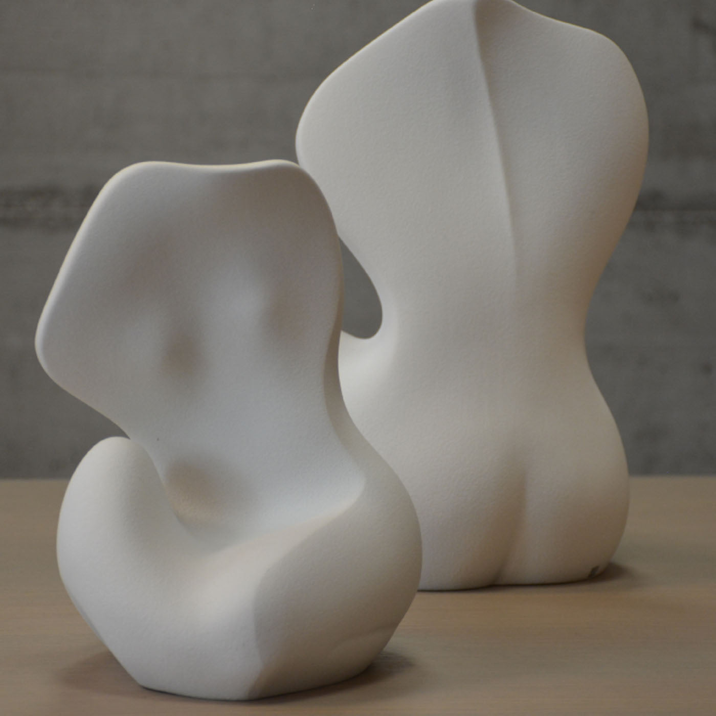 Ensemble de 2 sculptures anthropomorphes en céramique Augusta - Vue alternative 2