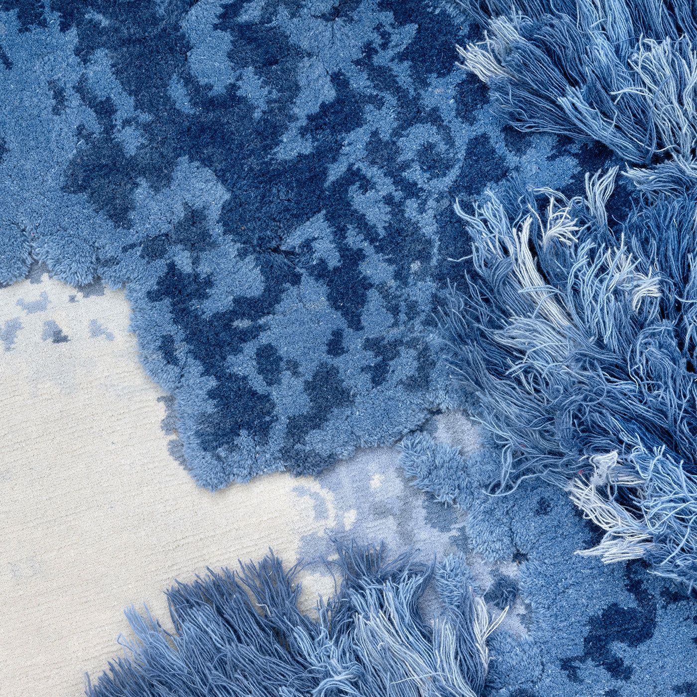 Orbis Blue and White Rug - Alternative view 2