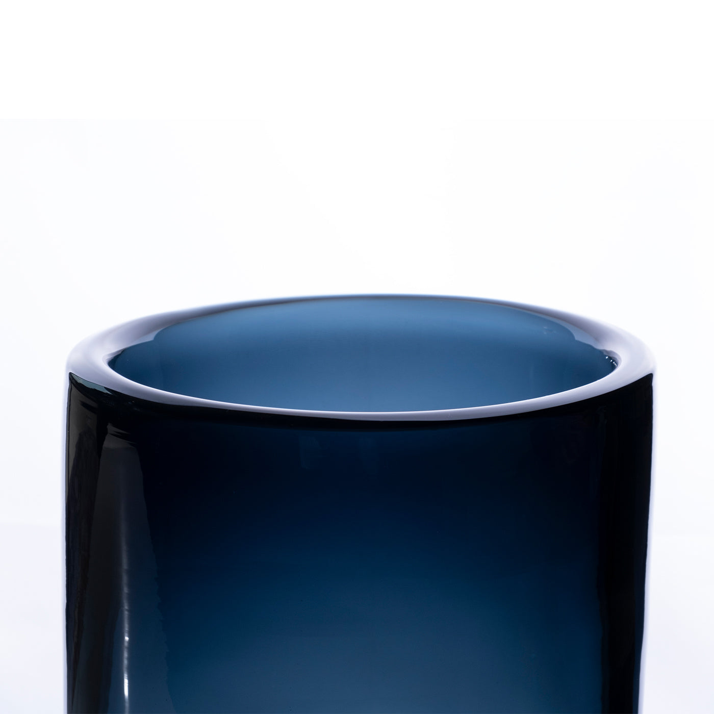 Cilindro Large Vase - Glossy - Deep Blue - Alternative view 1