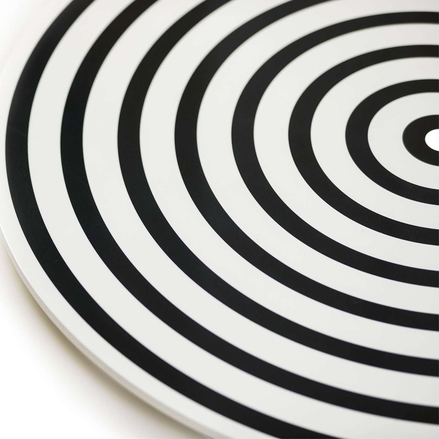 Polidor Black and White Revolving Plates By Elena Cutolo - Alternative view 2