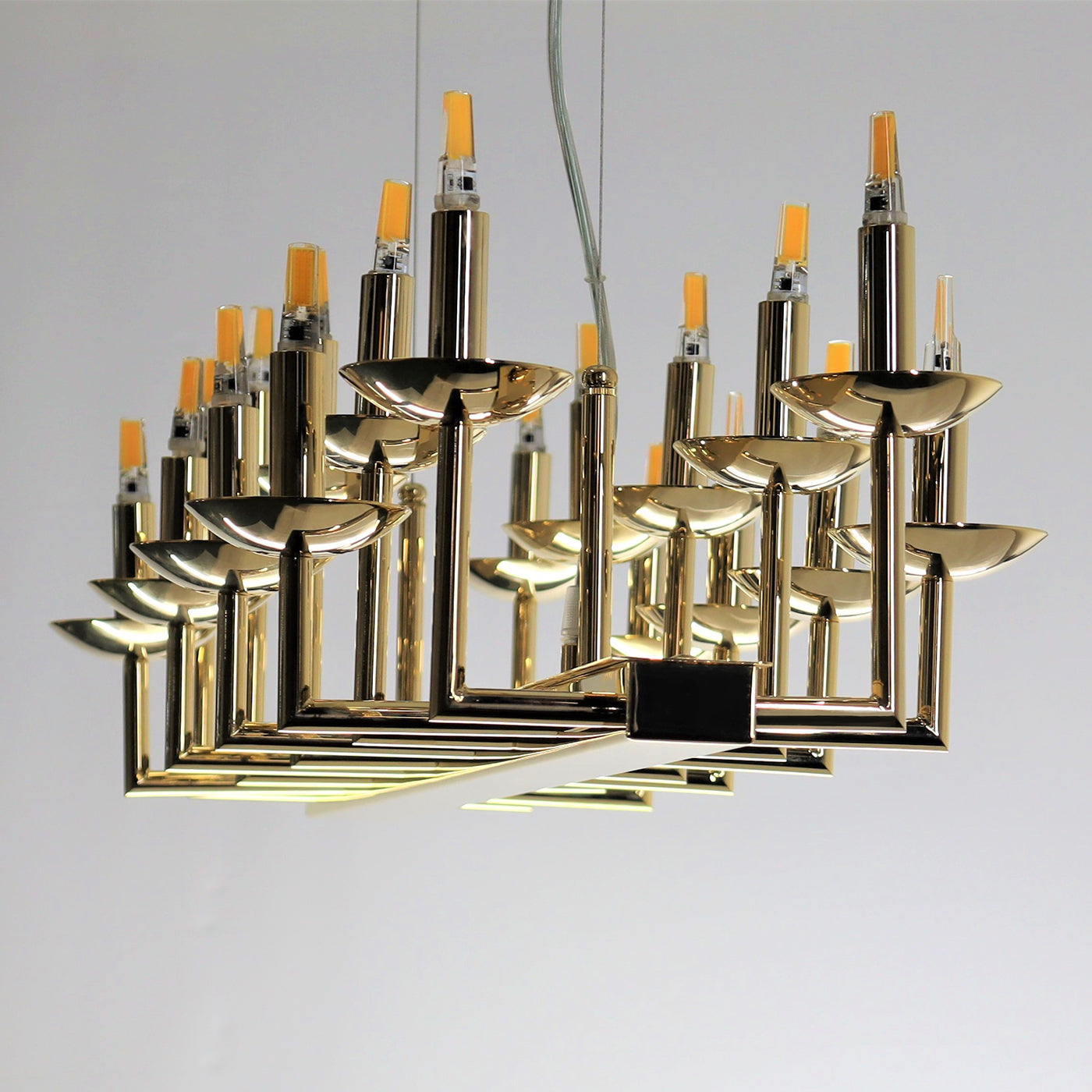 METROPOLITAN gold chandelier - Alternative view 1