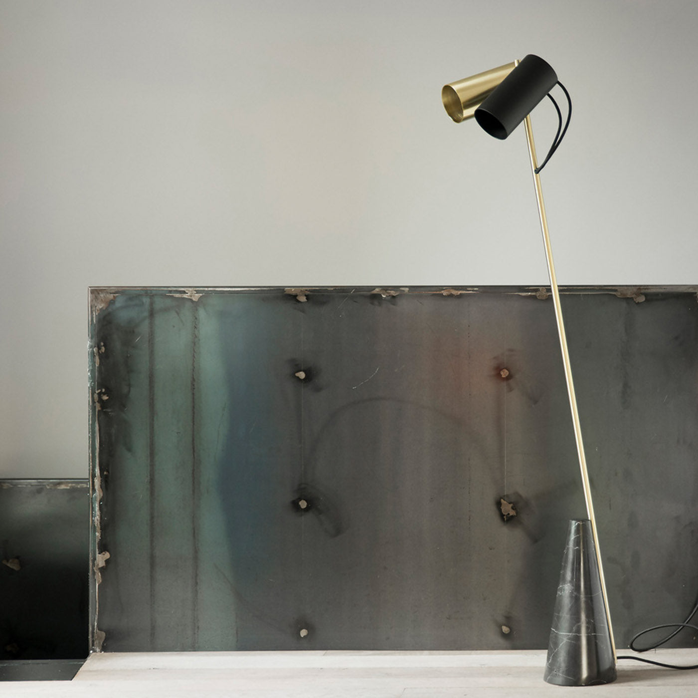 ED027 Grey Stone and Brass Floor Lamp - Alternative view 5