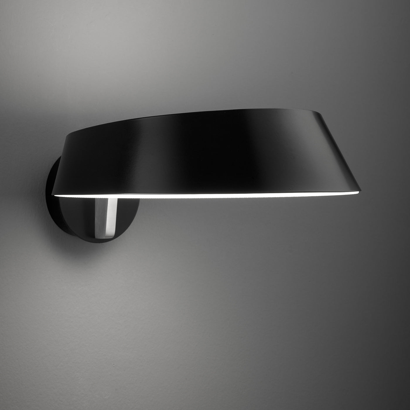 Brim Black Wall Lamp by Parisotto + Formenton - Alternative view 1